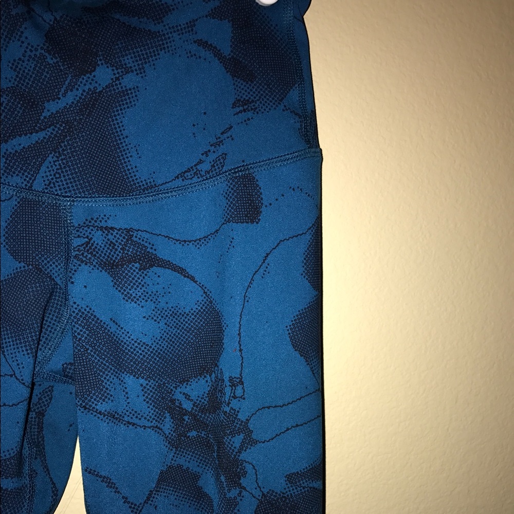 WORKOUT LEGGINGS - Picture 2 of 5